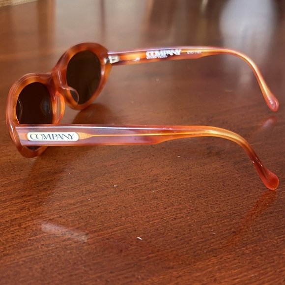 Vintage 90s Ellen Tracy Sunglasses - Picture 2 of 5